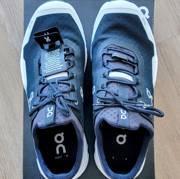 *SOLD*Men's On Running Cloudultra sz 8 Black White EUC Cloud Ultra - Picture 4 of 6